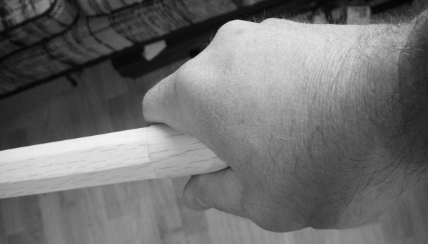 fig 7. straight thumb grip
